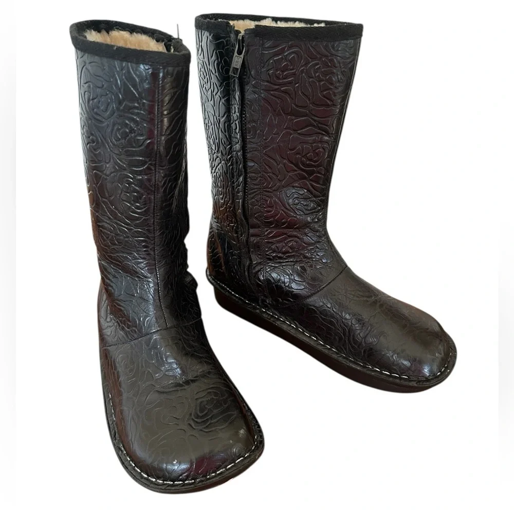 Alegria Embossed Leather Mid-Calf Boots Black EU 39 Shearling Lined - Picture 15 of 15